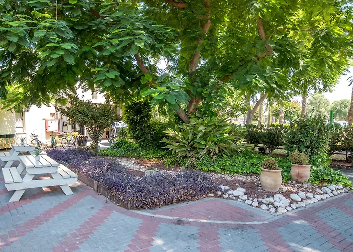Degania Bet Kibbutz Country Lodging