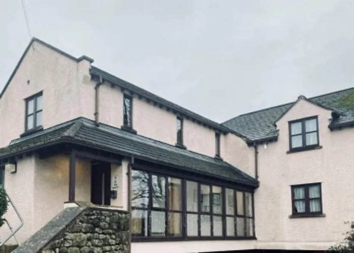 The County Lodge