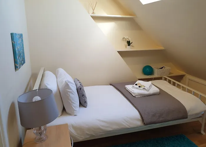 Oyo Lina Guest House
