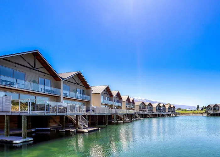Lake Resort By Marsden