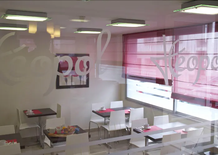Moka Hotel Centre-Ville