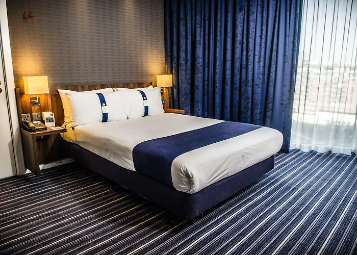 Holiday Inn Express Manchester City Centre By Ihg