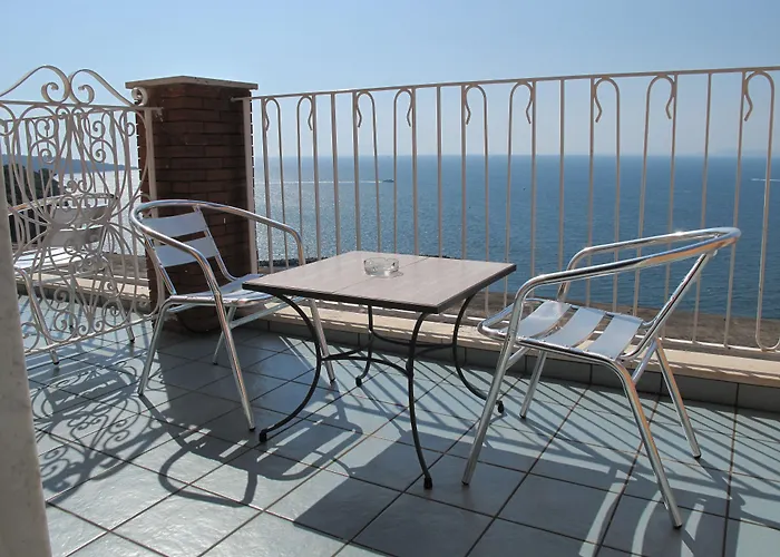 Hotel Cosmomare