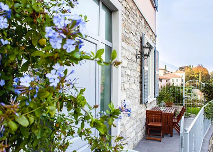 Miralago B&B And Apartments