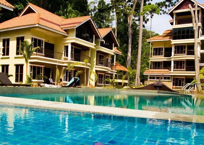Anjungan Beach Resort