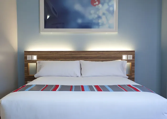 Travelodge Valencia Aeropuerto