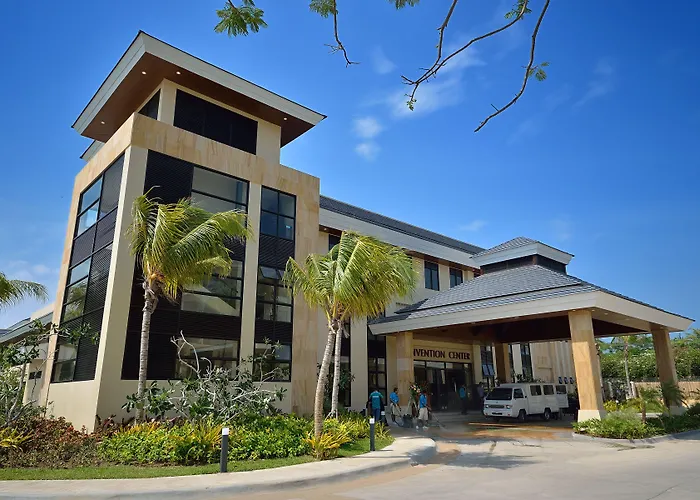 Henann Resort Alona Beach