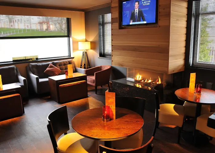 Mondo Hotel