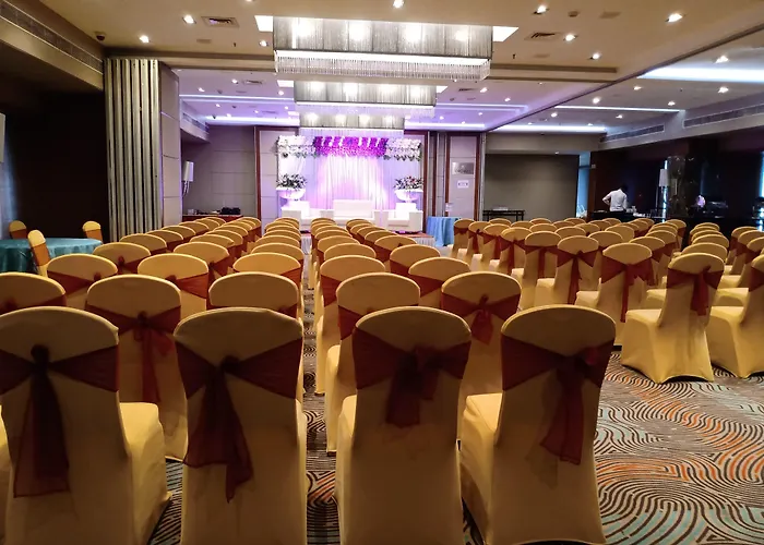 Royal Orchid Central Vadodara