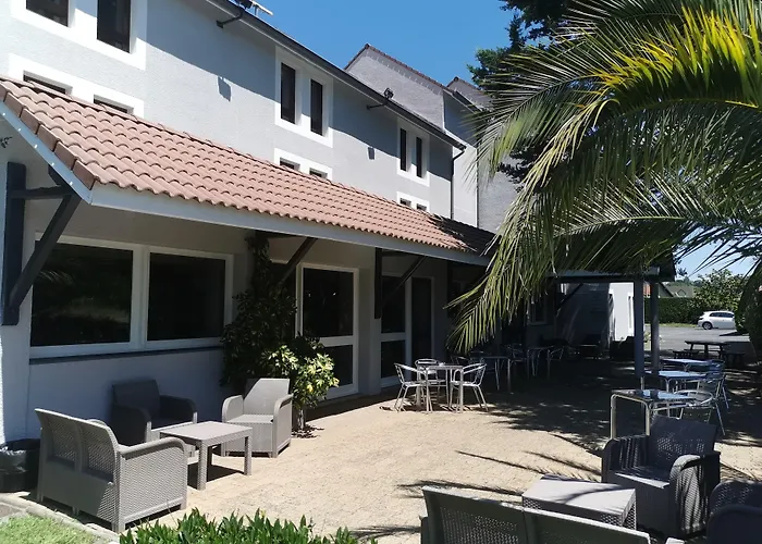Brit Hotel Confort Pau Lons