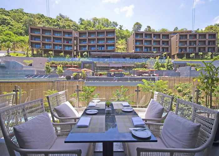Sunsuri Phuket Resort, Nai Harn Beach