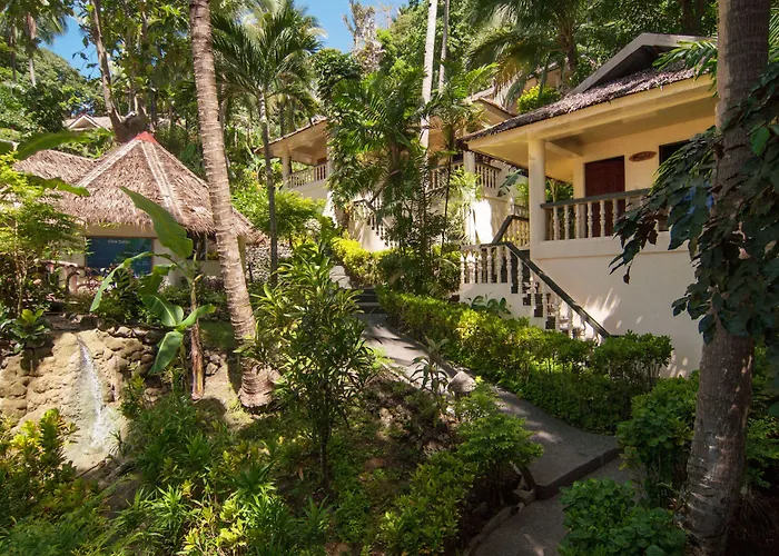Easy Diving And Beach Resort