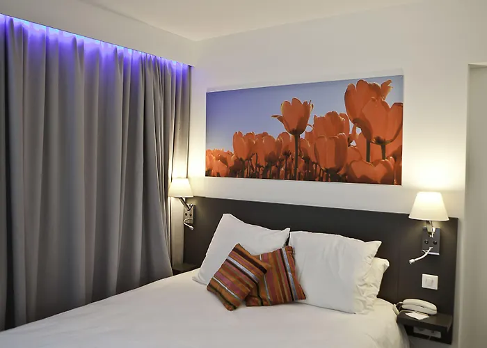 Privilege Hotel & Apparts Eurociel Centre Comedie