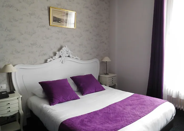 Brit Hotel Privilège Le Royal - Centre Gare