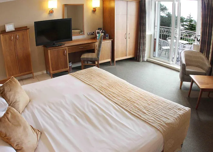 Harbour Heights Hotel