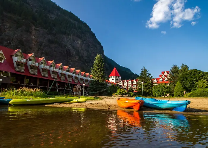 Three Valley Lake Chateau
