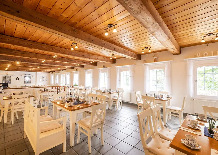Hotel Pharisaeerhof - Das Hundehotel Auf Nordstrand Mit Restaurant Und Cafe