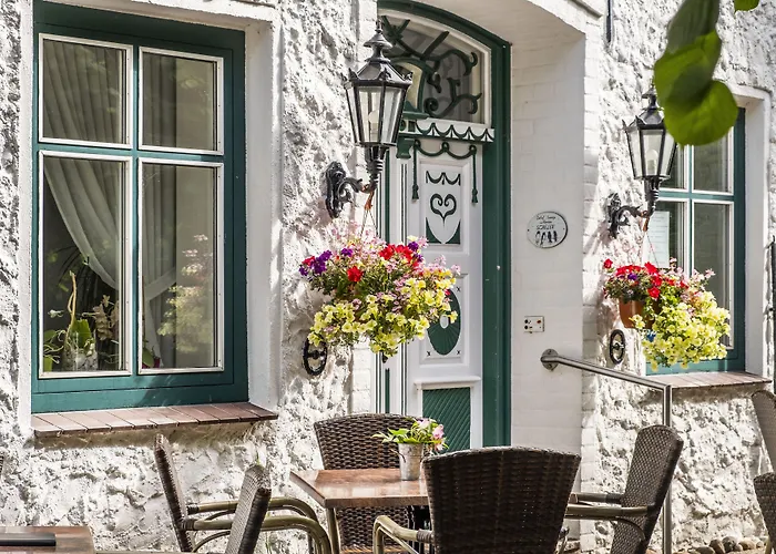 Hotel Pharisaeerhof - Das Hundehotel Auf Nordstrand Mit Restaurant Und Cafe