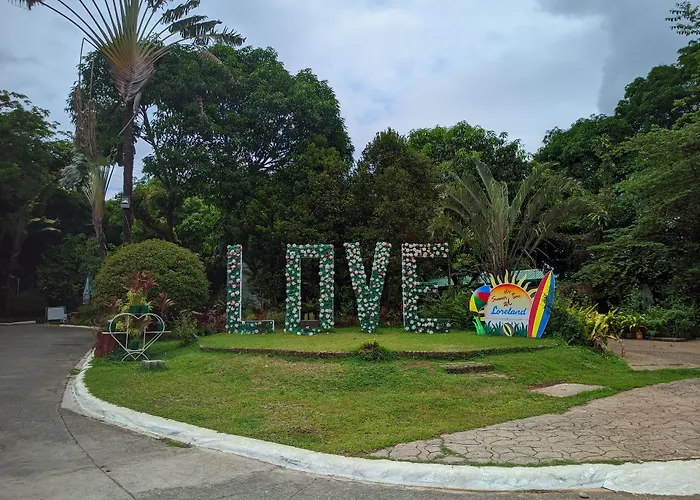 Loreland Farm Resort