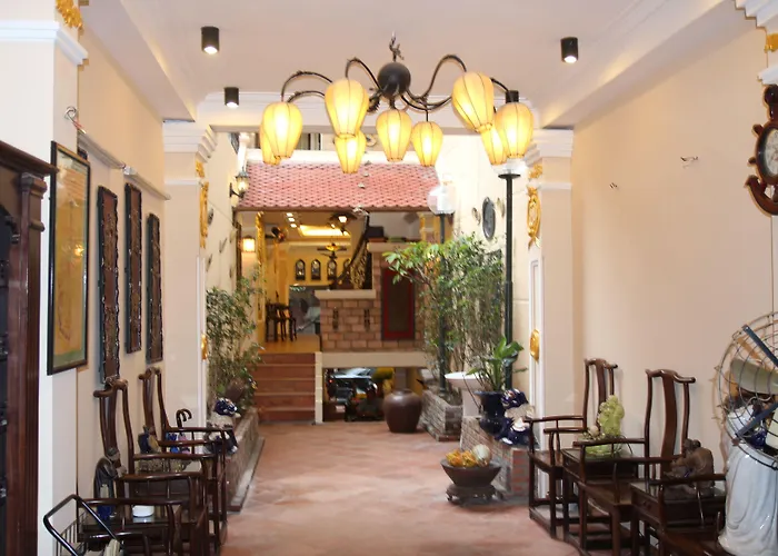 Classic Street Hotel