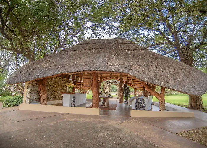 Karongwe River Safari Lodge