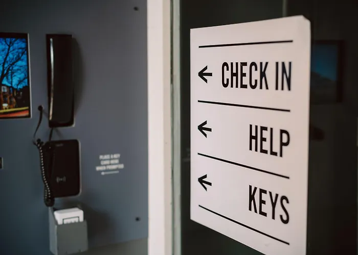 The 1852 Hotel - Self Check-In