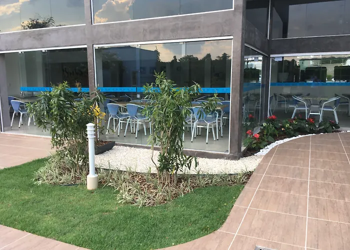 Hotel Aero Park E Estacionamento