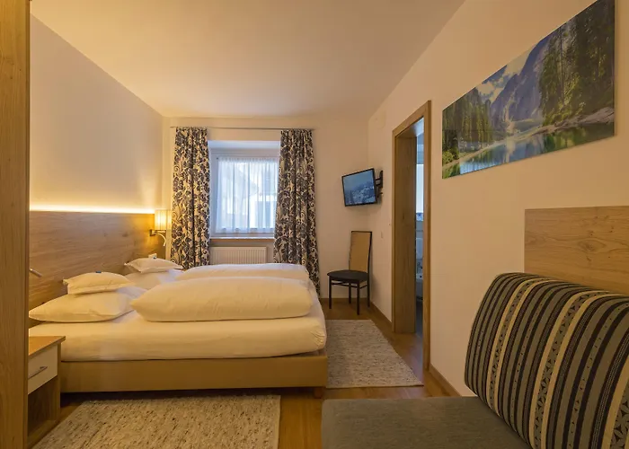 Hotel Dolomiten