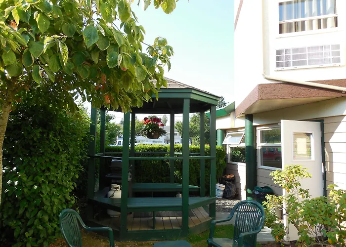 Coast Parksville Hotel