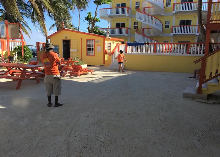 La Isla Resort