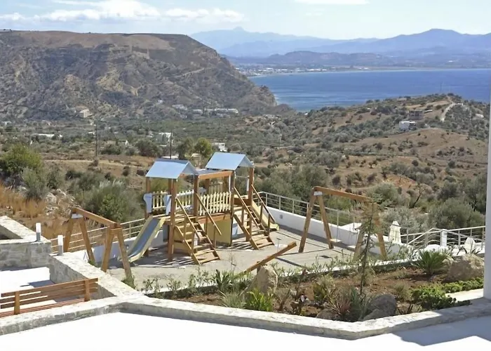 Lenikos Resort