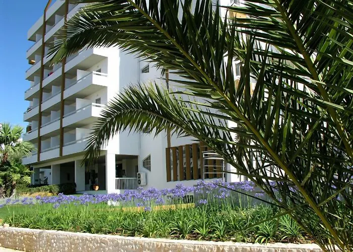 Hotel Luar