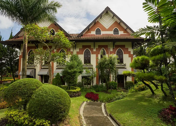 Royal Hotel And Villa Batu