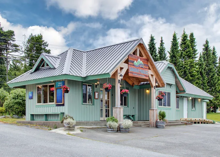 Canadian Princess Lodge & Marina