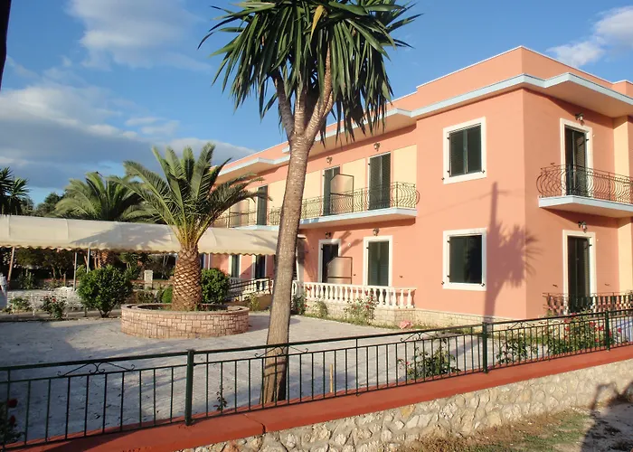 Argo Hotel Perama 