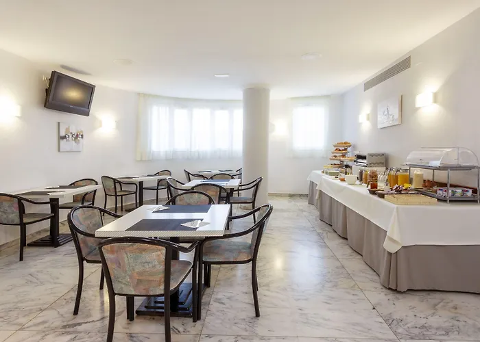 Hostal Molins Park