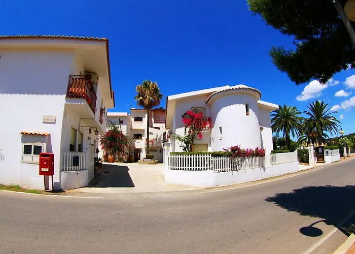 Hotel Residence Costa Azzurra - Panoramic Swimming Pool And Free Parking