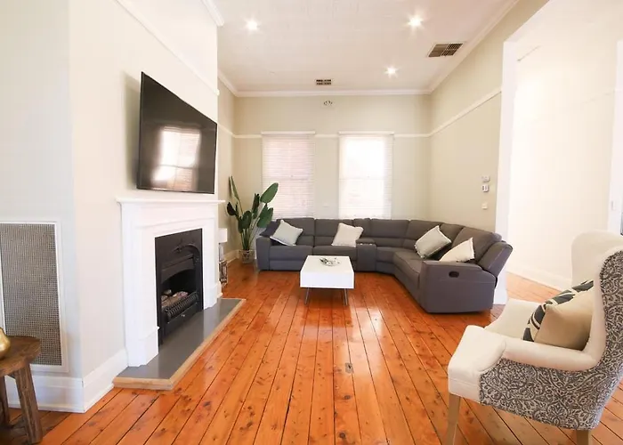 Waterviews - Hidden Gem In Cbd - Sleeps 10
