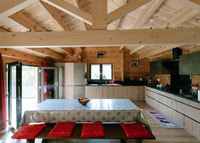 Charming Ecolodge With Private Access To The River