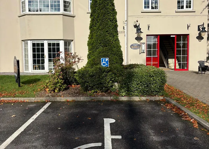 Spacious 2 Bedroom Apartment In Killarney