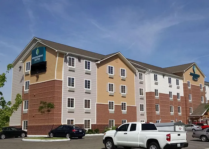 Extended Stay America Select Suites - Cleveland - Airport Fairview Park
