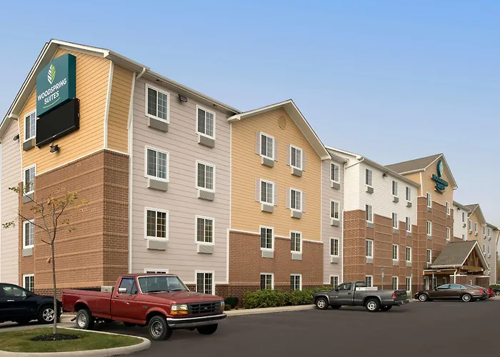 Extended Stay America Select Suites - Cleveland - Airport Fairview Park