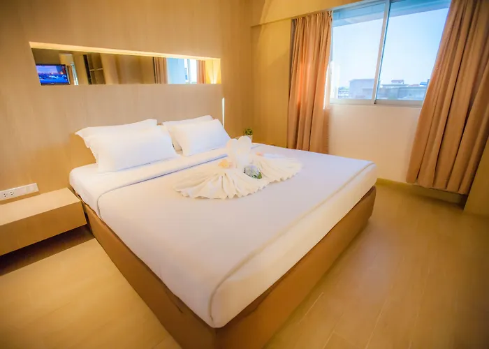 Golden City Rayong Hotel