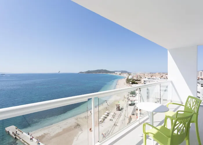 The Ibiza Twiins - 4* Sup