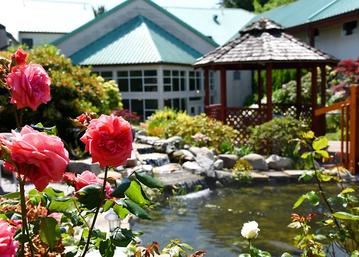 Gibsons Garden Hotel
