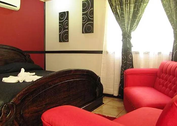 Ara Ambigua Lodge
