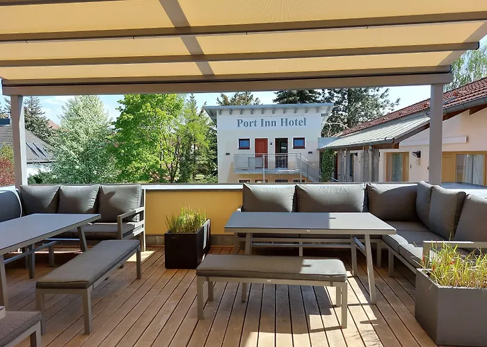 Port Inn Hotel