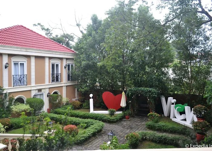Viewpark Hotel Tagaytay