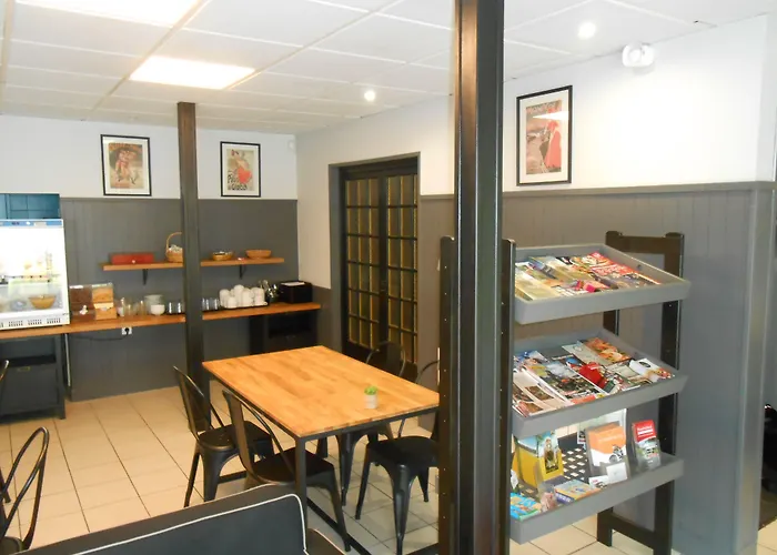 Brit Hotel Essentiel Limoges Nord Calme, Parking Gratuit, Acces Rapide A20