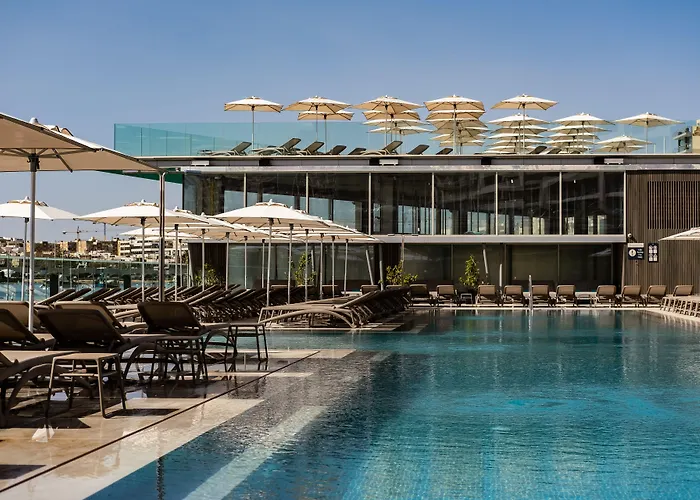 Strand Suites By Neu Collective
